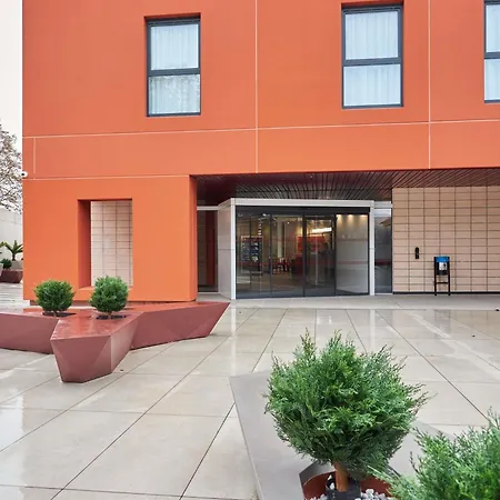 Pensionat Ibis Budget Gasteiz 3*